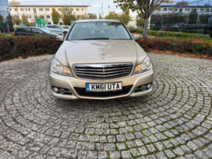 2012 Mercedes-Benz C Class 2.1 C220 Cdi Blueefficiency Elegance Edition 125 G-Tronic+ Euro 5 (s/s) 4dr in Beige — image 2