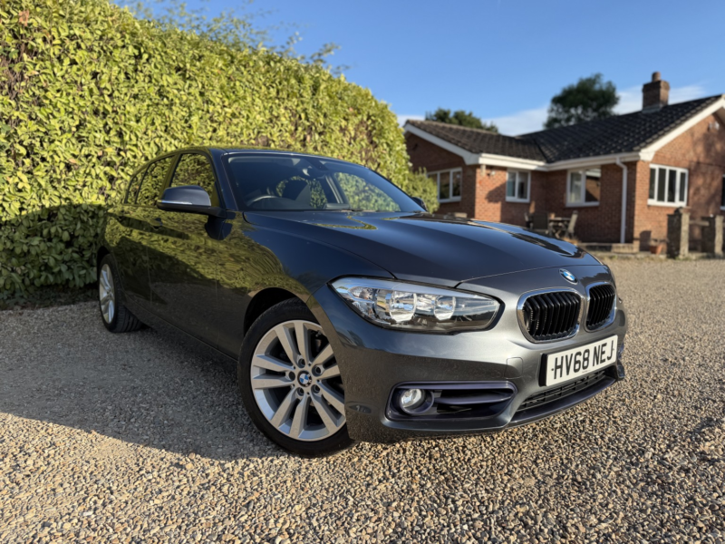 2018 BMW 1 Series 1.5 118i Sport 5-Door in Grey — image 1
