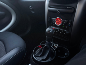 2014 MINI Countryman 1.6 Cooper Auto Euro 6 5dr in White — image 3