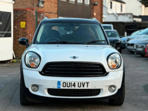 2014 MINI Countryman 1.6 Cooper Auto Euro 6 5dr in White — image 6