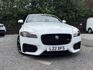2015 Jaguar Xf 3.0 V6 S Saloon 4dr Petrol Auto Euro 6 (s/s) (380 Ps) in White — image 2