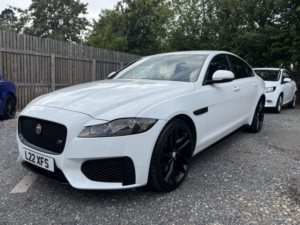 2015 Jaguar Xf 3.0 V6 S Saloon 4dr Petrol Auto Euro 6 (s/s) (380 Ps) in White — image 3