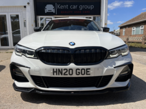 2020 BMW 3 Series 2.0 330e M Sport Saloon in White — image 4