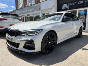 2020 BMW 3 Series 2.0 330e M Sport Saloon in White — image 6
