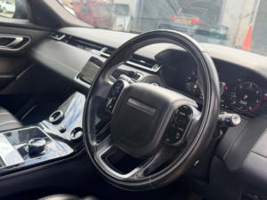2018 Land Rover Range Rover Velar R-Dynamic Hse in Black — image 2