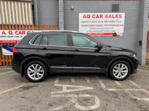 2016 Volkswagen Tiguan 2.0 Tdi Bluemotion Tech Se Navigation Euro 6 (s/s) 5dr in Black — image 4
