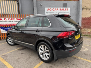2016 Volkswagen Tiguan 2.0 Tdi Bluemotion Tech Se Navigation Euro 6 (s/s) 5dr in Black — image 5