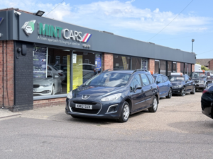 2012 Peugeot 308 Sw 1.6 Hdi Access in Blue — image 2