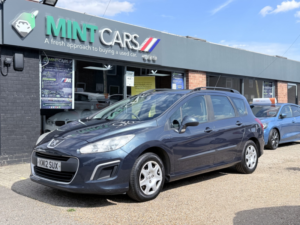 2012 Peugeot 308 Sw 1.6 Hdi Access in Blue — image 3