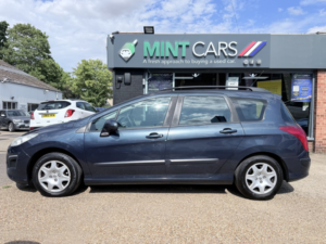 2012 Peugeot 308 Sw 1.6 Hdi Access in Blue — image 5