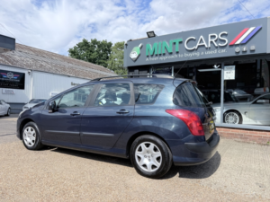 2012 Peugeot 308 Sw 1.6 Hdi Access in Blue — image 6