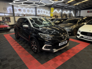 2019 Renault Captur 1.3 Gt Line Tce 130 My19 in Black — image 5
