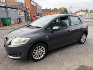 2007 Toyota Auris 1.6 Vvt-I Tr 5dr in Grey — image 2