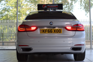 2014 BMW 7 Series 3.0 740li Saloon 4dr Petrol Auto Euro 6 (s/s) (326 Ps) in White — image 4
