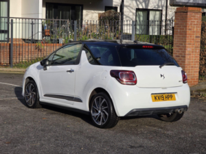 2019 Ds Automobiles Ds 3 1.2 Puretech Connected Chic Eat6 Euro 6 (s/s) 3dr in White — image 4