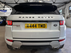 2013 Land Rover Range Rover Evoque 2.2 Sd4 Dynamic Auto 4WD Euro 5 5dr in White — image 6