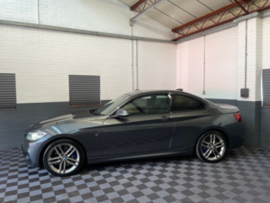 2017 BMW 2 Series 2.0 220d M Sport Coupe 2dr Diesel Auto Euro 6 (s/s) (190 Ps) in Grey — image 4
