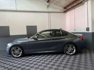 2017 BMW 2 Series 2.0 220d M Sport Coupe 2dr Diesel Auto Euro 6 (s/s) (190 Ps) in Grey — image 6