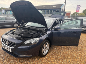 2013 Volvo V40 2.0 D3 Se Geartronic Euro 5 (s/s) 5dr in Blue — image 5