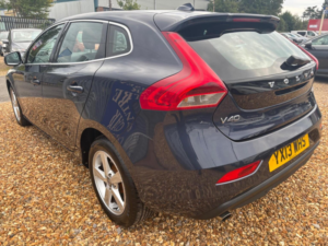 2013 Volvo V40 2.0 D3 Se Geartronic Euro 5 (s/s) 5dr in Blue — image 6