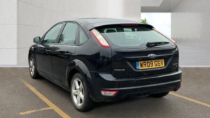 2009 Ford Focus 1.6 Zetec 5dr in Black — image 4