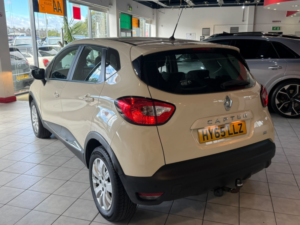 2015 Renault Captur 1.5 Expression+ Dci 90 in White — image 6