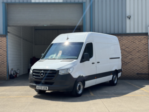 2020 Mercedes-Benz Sprinter 2.0 315 Cdi Progressive Rwd L2 H2 Mwb High Roof Euro 6 (s/s) 5dr (150bhp) in White — image 2