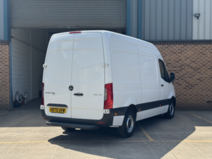 2020 Mercedes-Benz Sprinter 2.0 315 Cdi Progressive Rwd L2 H2 Mwb High Roof Euro 6 (s/s) 5dr (150bhp) in White — image 6