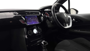 2017 Ds Automobiles Ds 3 1.2 Puretech Prestige in Red — image 3