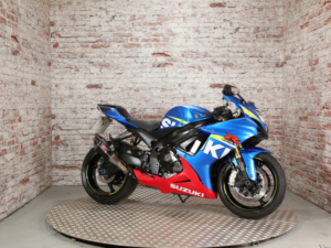 2016 Suzuki Gsx-R750 in Blue — image 3
