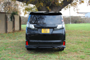 2015 Toyota Vellfire 3.5 30 Series Royal Lounge in Black — image 6