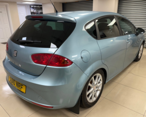 2010 SEAT Leon 2.0 Tdi Se Hatchback 5dr Diesel Manual Euro 4 (140 Ps) in Blue — image 3
