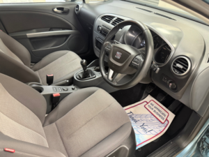 2010 SEAT Leon 2.0 Tdi Se Hatchback 5dr Diesel Manual Euro 4 (140 Ps) in Blue — image 5