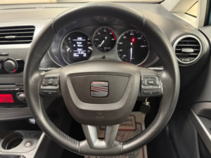 2010 SEAT Leon 2.0 Tdi Se Hatchback 5dr Diesel Manual Euro 4 (140 Ps) in Blue — image 6