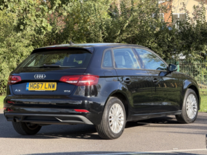 2018 Audi A3 1.0 Tfsi Se Technik in Black — image 4