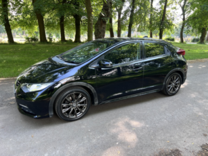 2014 Honda Civic 1.6 I-Dtec Black Edition in Black — image 6