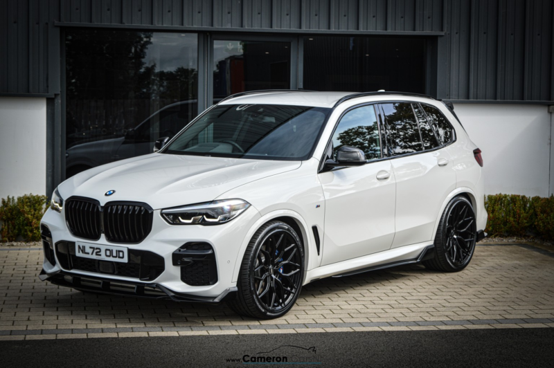 2022 BMW X5 3.0 X5 Xdrive30d M Sport in White — image 1