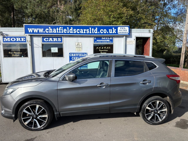 2015 Nissan Qashqai 1.6 Dci Tekna SUV 5dr Diesel Manual 4WD Euro 6 (s/s) (130 Ps) in Grey — image 1