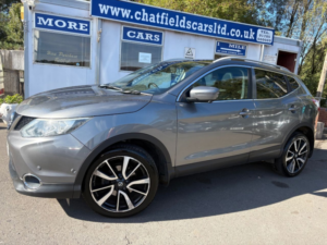 2015 Nissan Qashqai 1.6 Dci Tekna SUV 5dr Diesel Manual 4WD Euro 6 (s/s) (130 Ps) in Grey — image 3