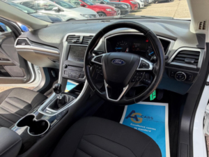 2017 Ford Mondeo 2.0 Tdci Zetec Euro 6 (s/s) 5dr in White — image 3