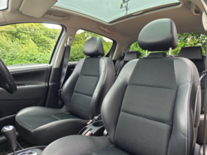 2012 Peugeot 207 1.6 Vti Allure Hatchback 5dr Petrol Tiptronic Euro 5 (120 Ps) in Silver — image 3