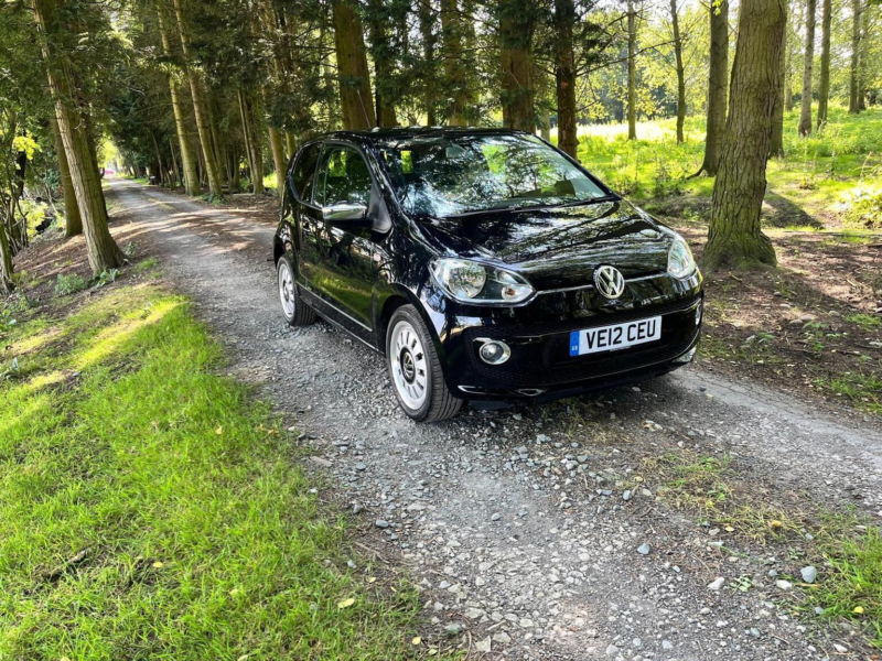 2012 Volkswagen Up 1.0 Up! Black Euro 5 3dr in Black — image 1