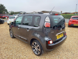 2017 Citroen C3 Picasso 1.6 Bluehdi Platinum Euro 6 5dr in Grey — image 5