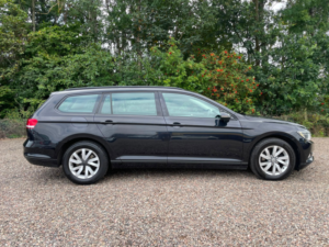 2015 Volkswagen Passat 2.0 Tdi Bluemotion Tech S Estate 5dr Diesel DSG Euro 6 (s/s) (150 Ps) in Black — image 5