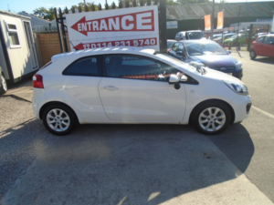 2014 Kia Rio 1.25 1 Hatchback 3dr Petrol Manual Euro 5 (84 Bhp) in White — image 6