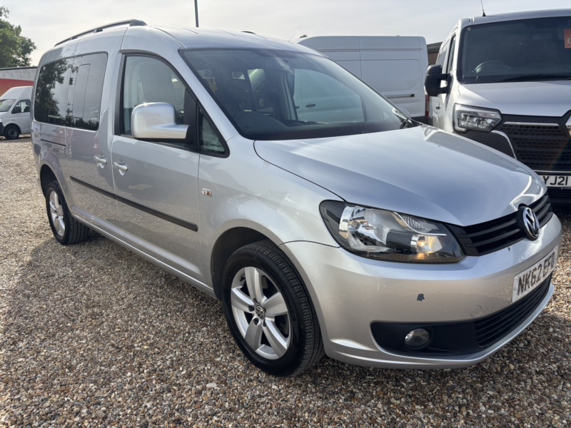 2012 Volkswagen Caddy Maxi Life Wheelchair Accessible Vehicle Wav 1.6 Tdi Cr in Silver — image 1