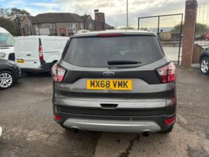 2019 Ford Kuga 1.5 Tdci Titanium SUV 5dr Diesel Manual Euro 6 (s/s) (120 Ps) in Grey — image 4