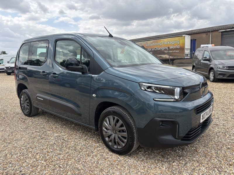 2025 Citroen Berlingo Auto Wav Wheelchair Accessible Vehicle Automatic 1.5 Berlingo M Plus Bluehdi 130 Eat8 in Blue — image 1