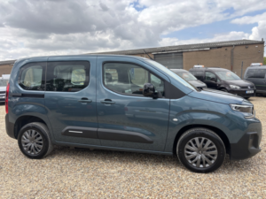 2025 Citroen Berlingo Auto Wav Wheelchair Accessible Vehicle Automatic 1.5 Berlingo M Plus Bluehdi 130 Eat8 in Blue — image 2