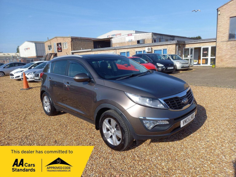 2013 Kia Sportage 2.0 Crdi Kx-2 AWD Euro 5 5dr in Brown — image 1